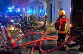 Feuerwehr Oberhausen: FW-OB: Feuer in Mehrfamilienhaus