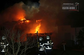 FW-MK: Garagenbrand greift auf Wohnhaus über