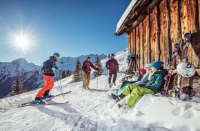 Ski Juwel Alpbachtal Wildschönau: Ski Juwel Alpbachtal Wildschönau: Sonniges Saisonende – Dem frühen Vogel gehört die frische Piste…