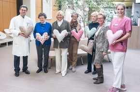 Klinikum Ingolstadt: Herzkissen spenden Brustkrebserkrankten Trost und lindern Schmerzen