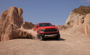 Ford Motor Company Switzerland SA: Nächste Generation des Ford Ranger Raptor definiert die Grenzen extremer Offroad-Performance neu