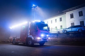 Kreisfeuerwehrverband Neunkirchen: FW LK Neunkirchen: Feuerwehr Neunkirchen l&ouml;scht Brand in Wiebelskircher Mehrfamilienhaus
