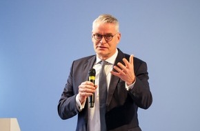 Th&uuml;ga AG: Geb&auml;udemodernisierungsgesetz: Th&uuml;ga-Chef fordert Freiheit vor Ort