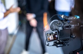 Edmond Rätzel: Fotograf enthüllt: Zehn Tipps für gelungene Weihnachtsfotos mit der Familie – auch mit dem Smartphone