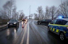 Polizei Paderborn: POL-PB: Winterliche Straßenverhältnisse fordern weitere Unfälle