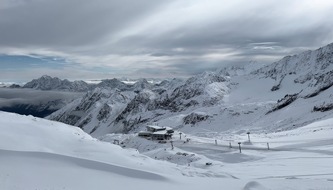 Stubaier Gletscher: Winterstart am Stubaier Gletscher: Erste Anlagen seit 8.10. geöffnet