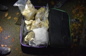 Polizeiinspektion Osnabrück: POL-OS: Drogenfund auf der A30 - 16 Kilogramm synthetische Drogen sichergestellt