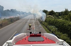 Feuerwehr Moers: FW Moers: B&ouml;schungsbrand auf der A57