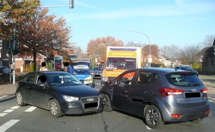 Polizei Minden-Lübbecke: POL-MI: Unfall im Kreuzungsbereich