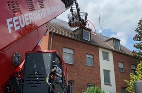 Feuerwehr Oberhausen: FW-OB: Dachstuhlbrand Werdener Straße