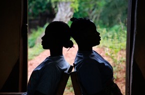 Save the Children: Bericht zum Welt-Mädchentag: Klimakrise verschärft Ungleichheiten – immer mehr Frühverheiratungen in Klima-Hotspots