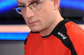 ProSieben: "Schlag den Star": Wer schlägt "Mr. Clever" Wigald Boning?
