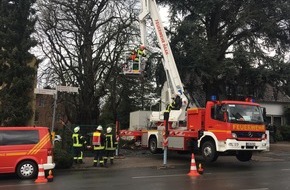 Feuerwehr Haan: FW-HAAN: Bislang sieben sturmbedingte Einsätze