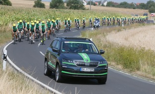 Skoda Auto Deutschland GmbH: Hilfe für krebskranke Kinder: SKODA AUTO Deutschland unterstützt Tour der Hoffnung (FOTO)