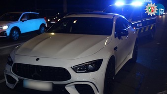 Polizeipräsidium Oberhausen: POL-OB: Flucht nach Verkehrsunfall - Polizei stoppt alkoholisierten Fahrer
