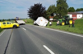 Polizeiinspektion Northeim: POL-NOM: Grillwagen kam im Straßengraben zum Stehen