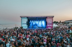 Tourismus-Service Grömitz / OstseeFerienLand: Sonne, Strand & Sterne 2024 / 3. bis 7. Juli - Musik-Beachfestival für die ganze Familie: NDR-Festival mit Alex Christensen, Schlagerparty und Fanta 4