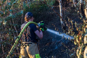 FW-MK: 10.000 Quadratmeter Waldbrand fordert hunderte Einsatzkräfte über fast 48 Stunden