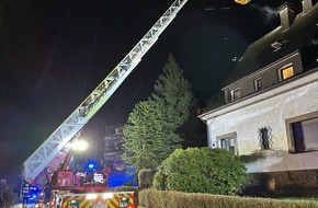 Feuerwehr Herdecke: FW-EN: Gasgeruch, Kaminbrand und intensive Ölspur im Stadtgebiet