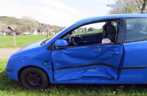 Kreispolizeibehörde Olpe: POL-OE: Vorfahrt nicht gewährt - 19-Jährige bei Unfall leicht verletzt
