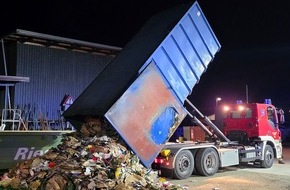 Feuerwehr Radolfzell: FW-Radolfzell: Brand in Presscontainer eines Supermarktes