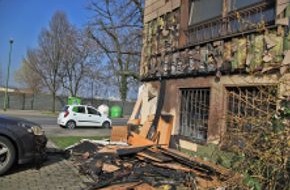 Feuerwehr Essen: FW-E: Drei Brände in der vergangenen Nacht in Essen, jeweils Sachschäden