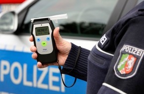 Polizei Mettmann: POL-ME: Augenscheinlich alkoholisiert - Ratingen - 1805138