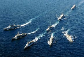 Deutsche Marine - Pressemeldung: Erster Crew-Wechsel beim Einsatz- und Ausbildungsverband der Deutschen Marine