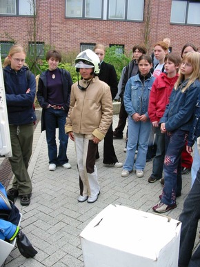 POL-GOE: (317) Girls&#039; Day 2002: 70 Mädchen besuchen die Polizei