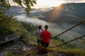 Tourismus Marketing GmbH Baden-Württemberg: Zum Licht wandern