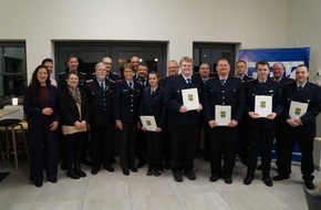 Feuerwehr Samtgemeinde Wathlingen: FW Wathlingen: Jahreshauptversammlung 2025 der Ortsfeuerwehr Adelheidsdorf - viele Beförderungen und Ehrungen