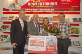 CEWE Stiftung & Co. KGaA: Großes Gewinnspiel "Familienwunschurlaub" beendet / CEWE FOTOBUCH schickt drei Familien in ihren Wunschurlaub (mit Bild)