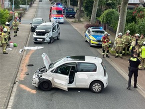 FW Lehrte: Eine leichtverletzte Person bei Verkehrsunfall in Ahlten