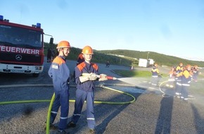 Feuerwehr der Stadt Arnsberg: FW-AR: Städteübergreifende Zusammenarbeit des Feuerwehrnachwuchses