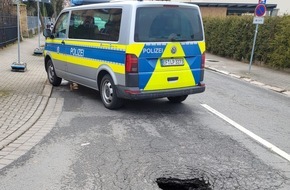 Landespolizeiinspektion Nordhausen: LPI-NDH: Ergänzungsmeldung: Erdloch im Kreuzungsbereich