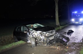 Polizei Düren: POL-DN: Schwerer Verkehrsunfall auf der Alte Dürener Straße