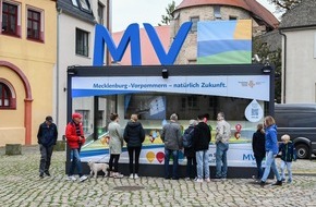 Tag der Deutschen Einheit: Ostsee-Champus und Aalrauchmatjes: So schmeckte Mecklenburg-Vorpommern auf der EinheitsEXPO