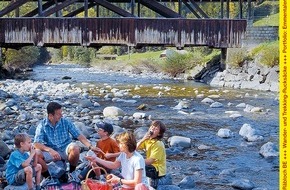 Wandermagazin SCHWEIZ: Wandermagazin SCHWEIZ im April_2012: Erfrischende Frühlingstouren an der Emme