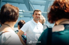Bahmann Coaching GmbH: Zuckersucht - Mythos oder Wahrheit? Abnehmcoach klärt auf, was wirklich dahintersteckt