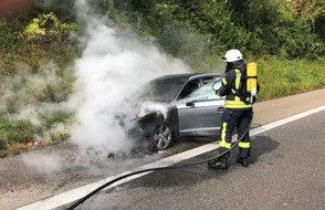 Polizeidirektion Landau: POL-PDLD: A65/Höhe Knöringen - Vollbrand eines PKW