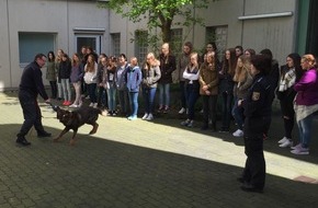 Polizeipräsidium Koblenz: POL-PPKO: Mädchen schnupperten in den Polizeiberuf