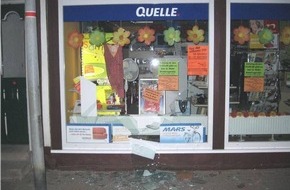 Polizeiinspektion Nienburg / Schaumburg: POL-NI: Einbruch in Quelle-Shop - Polizei sucht nach Zeugen -Bild im Download-