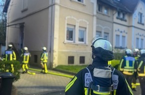 Feuerwehr Bochum: FW-BO: Zimmerbrand in Hofstede - zwei Haustiere gerettet