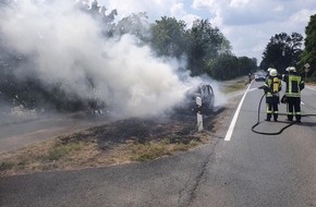 Feuerwehr Schermbeck: FW-Schermbeck: PKW Brand auf der Dorstener Straße