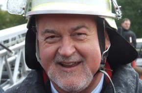 Landesfeuerwehrverband Schleswig-Holstein: FW-LFVSH: EINLADUNG AN DIE MEDIEN: 4300 Jugendfeuerwehrleute im Hansa-Park - Ministerpräsident ehrt Ausbildungsbetriebe