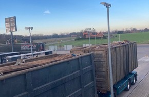 Kreispolizeibeh&ouml;rde Borken: POL-BOR: 40 Tonnen erlaubt, 64 gewogen - Polizei stoppt Schrott-Lkw