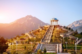 high level travel Österreich + Schweiz: Kreuzflug: HL Travel bringt seine Gäste im privaten Luxusjet zur Expo 2017 nach Astana - BILD