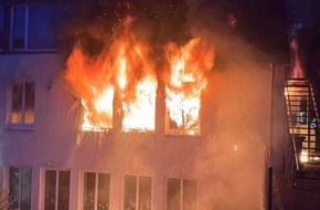 Feuerwehr Gladbeck: FW-GLA: Wohnungsbrand an der Vehrenbergstra&szlig;e - Schnelles Eingreifen verhindert gr&ouml;&szlig;ere Ausbreitung
