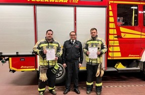 Freiwillige Feuerwehr Hünxe: FW Hünxe: Jugendfeuerwehrleitung im Amt bestätigt - Jugendliche trainieren im Hindernisparcours