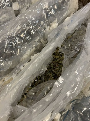 ZOLL-H: Cannabis getarnt als Dubai-Schokolade / ZOLL stellt 73 Kilogramm Cannabis in Oyten sicher; 20-jähriger Mann in Untersuchungshaft